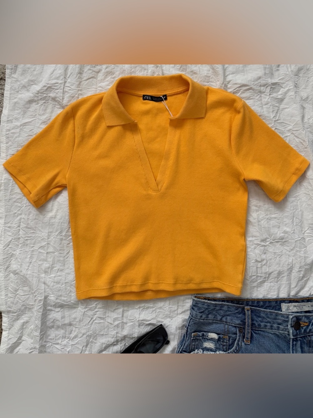 NWT Zara - Women's Short Sleeve V‑Neck Polo Crop Top - Yellow - Picture 14 of 16